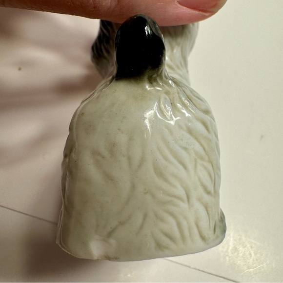 Vintage Terrier Dog With Basket figurine. Genuine Bone China Figurine. - Picture 6 of 10